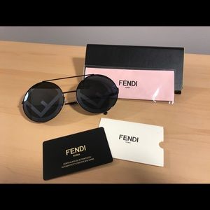 Fendi round sunglasses